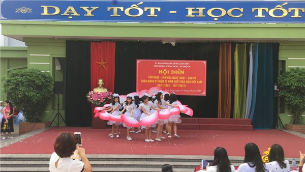 Văn nghệ chào mừng ngày nhà giáo Việt Nam - 2018 (6).JPG